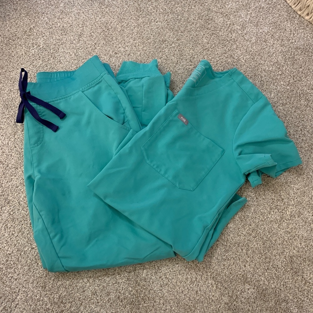 Limited edition Figs Surgical Green